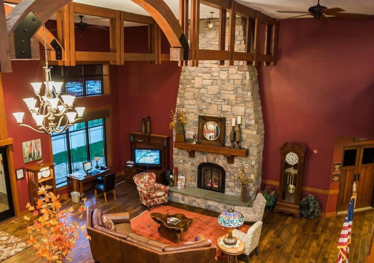 Timberlake Lodge Grand Rapids Ngoại thất bức ảnh